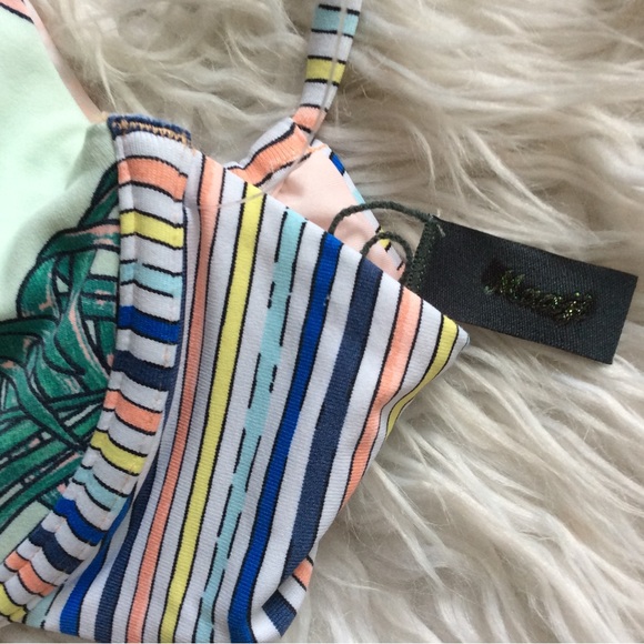 NWOT Maaji Reversible Underwire Bikini Top - Picture 8 of 8